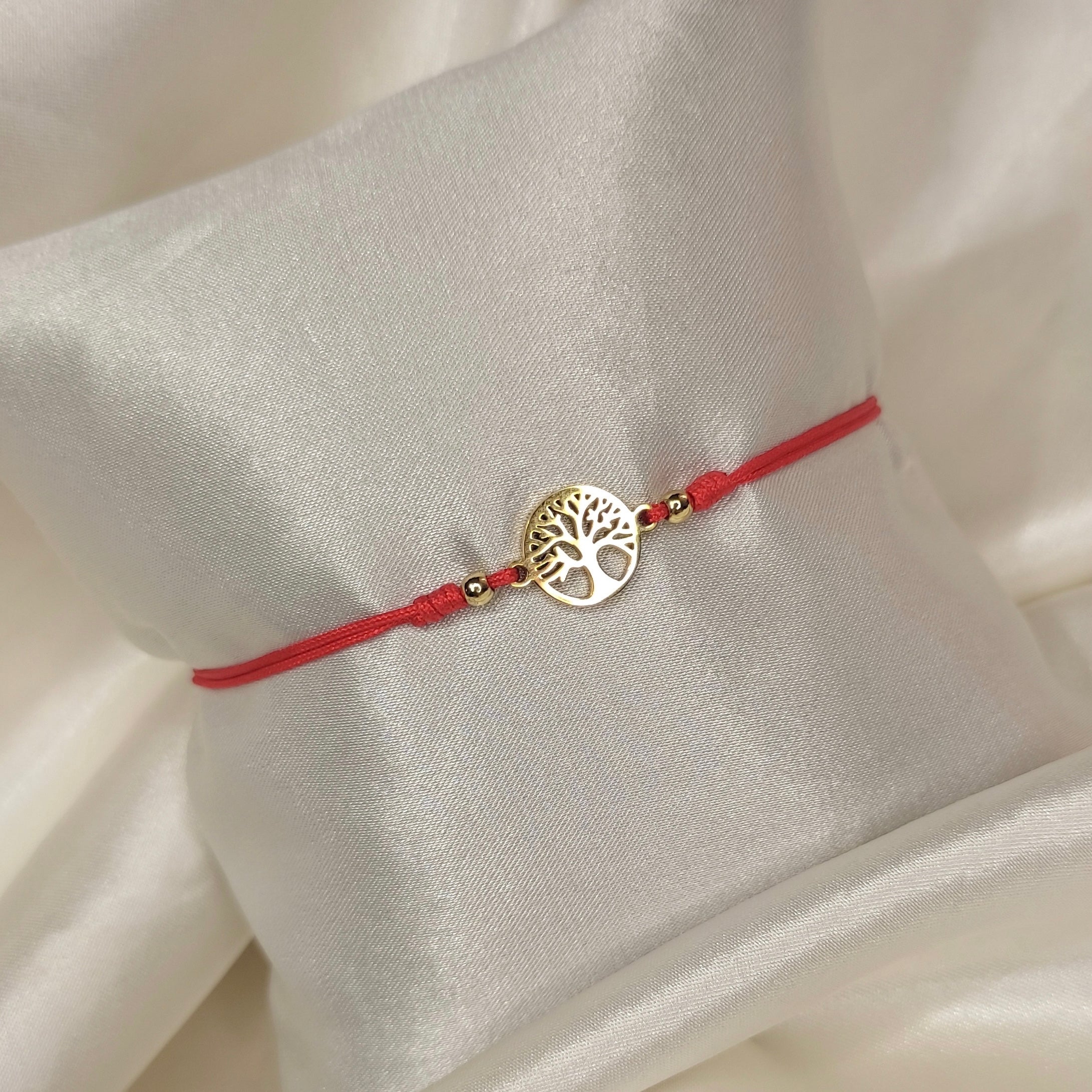Pulsera Arbol Hilo Rojo