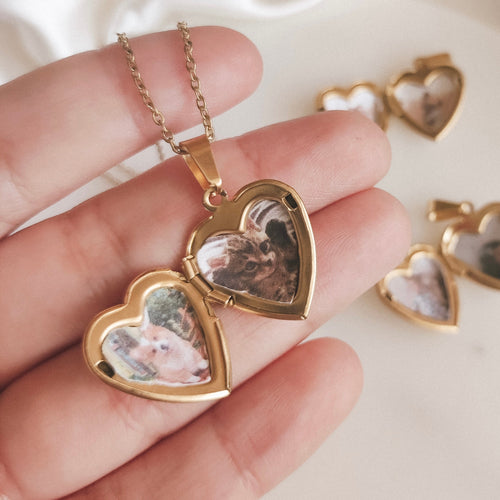 Relicario Corazón Liso Dorado